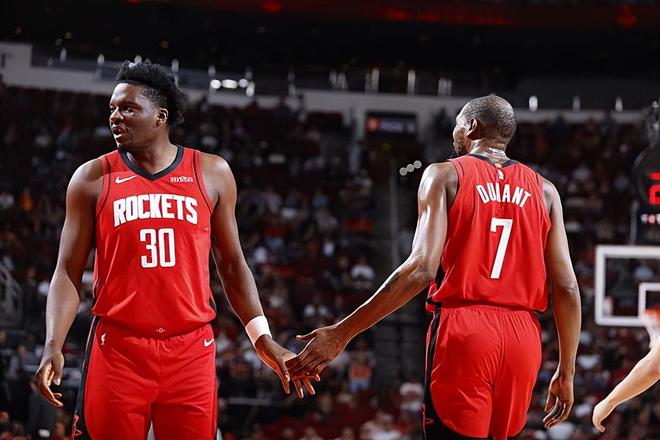 NBA直播赛后战报：火箭七连胜仍存隐患 替补中锋表现低迷